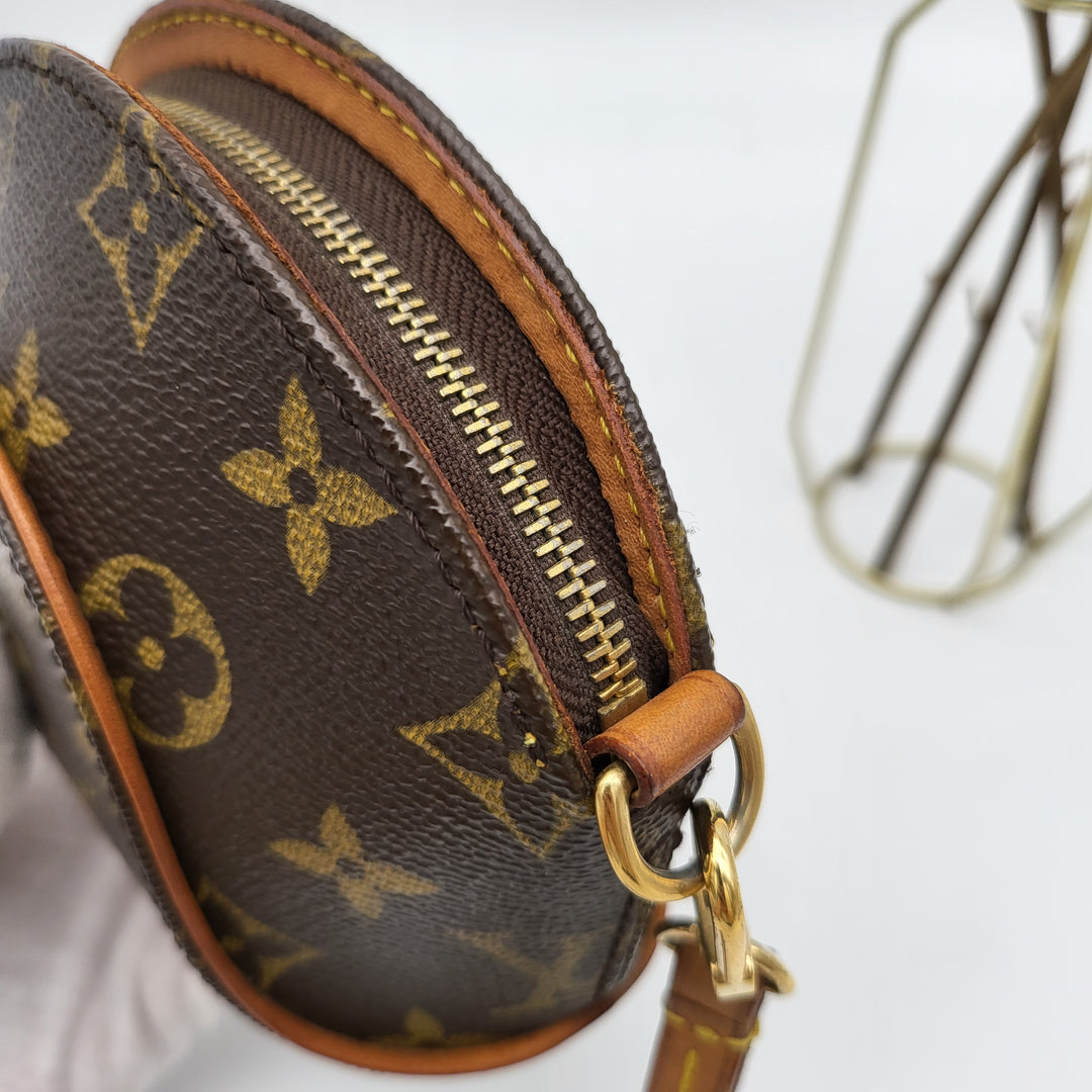 LOUIS VUITTON ELLIPSE WRISTLET MONOGRAM