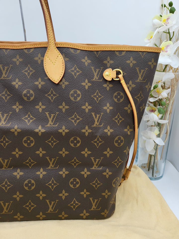 LOUIS VUITTON GM MONOGRAM