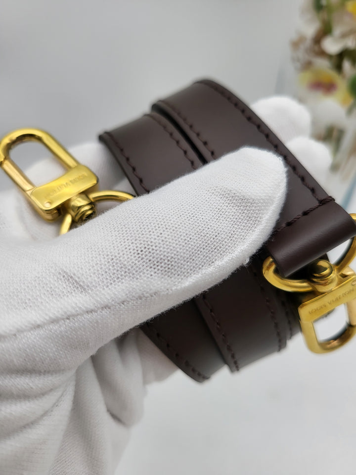 LOUIS VUITTON BRITTANY DAMIER EBENE