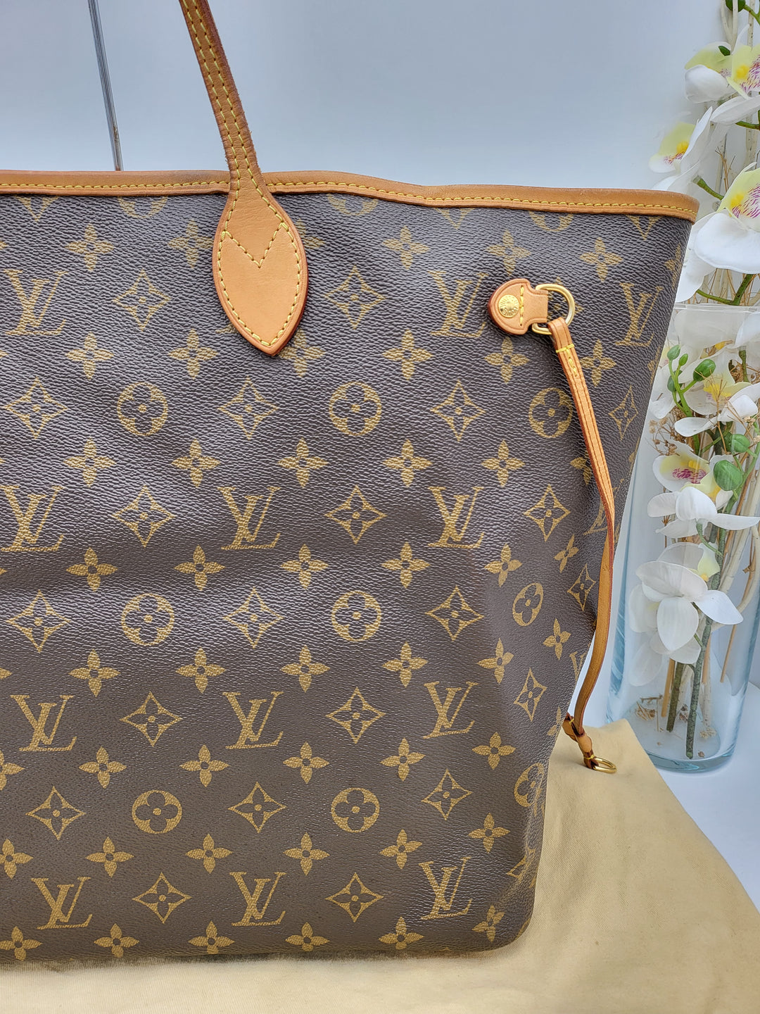 LOUIS VUITTON GM MONOGRAM