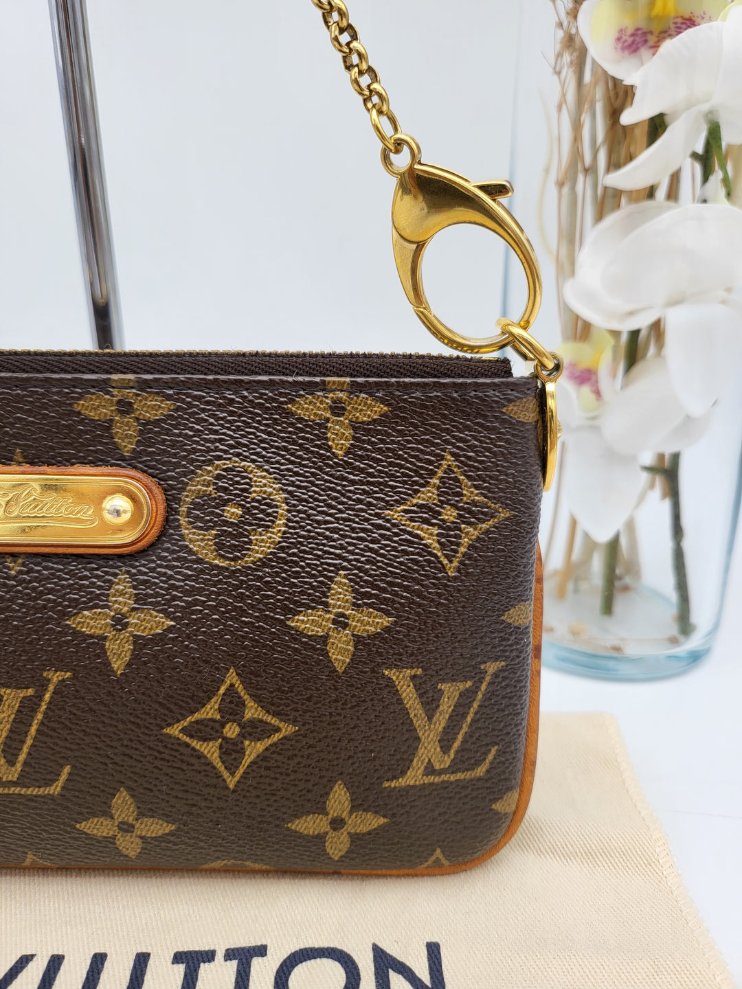 LOUIS VUITTON MILLA MM POCHETTE MONOGRAM
