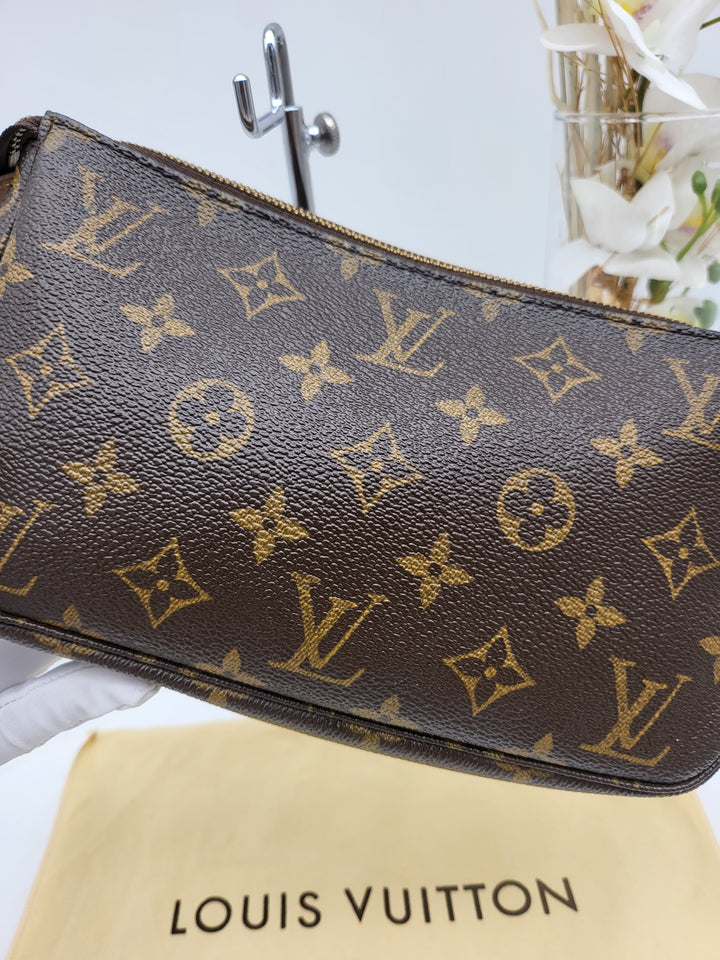 LOUIS VUITTON POCHETTE ACCESSORIES MONOGRAM