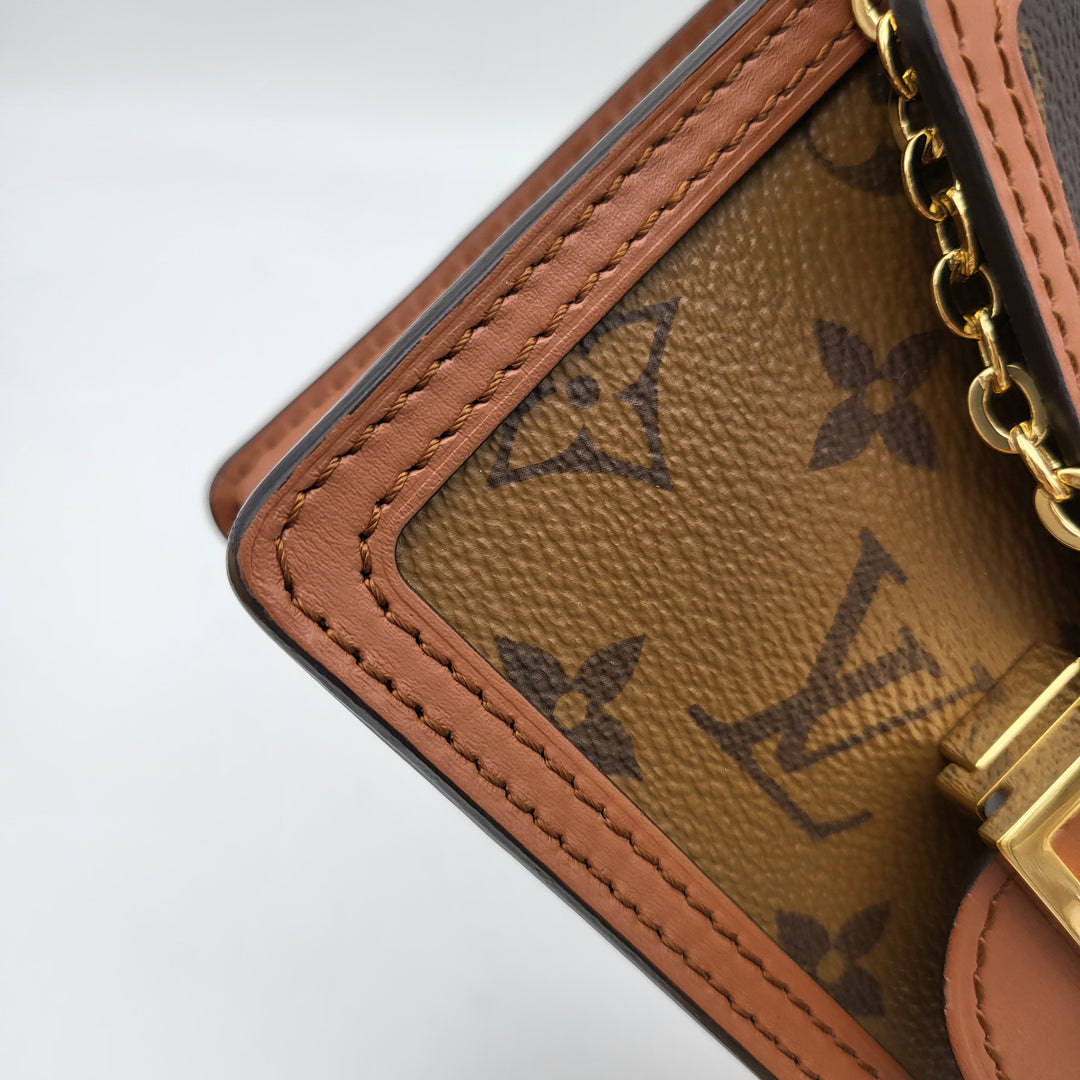 LOUIS VUITTON DAUPHINE WALLET ON CHAIN (RFID)