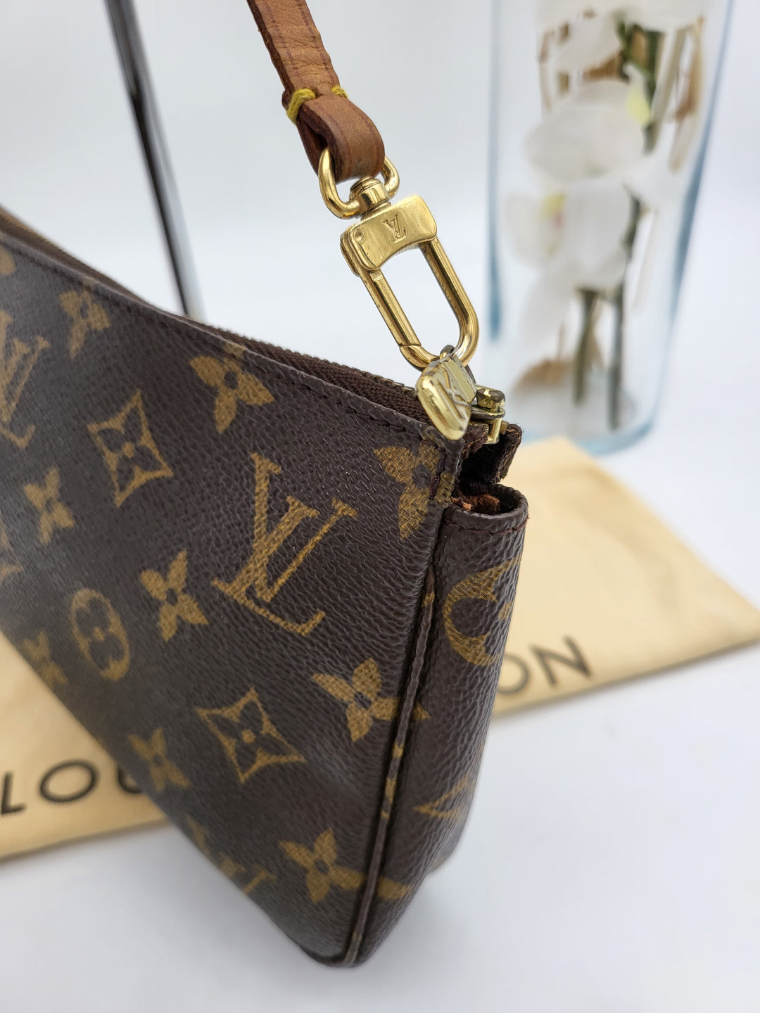 LOUIS VUITTON POCHETTE ACCESSORIES MONOGRAM