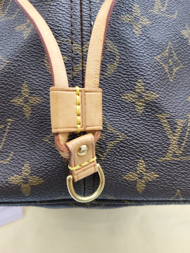 LOUIS VUITTON GM MONOGRAM