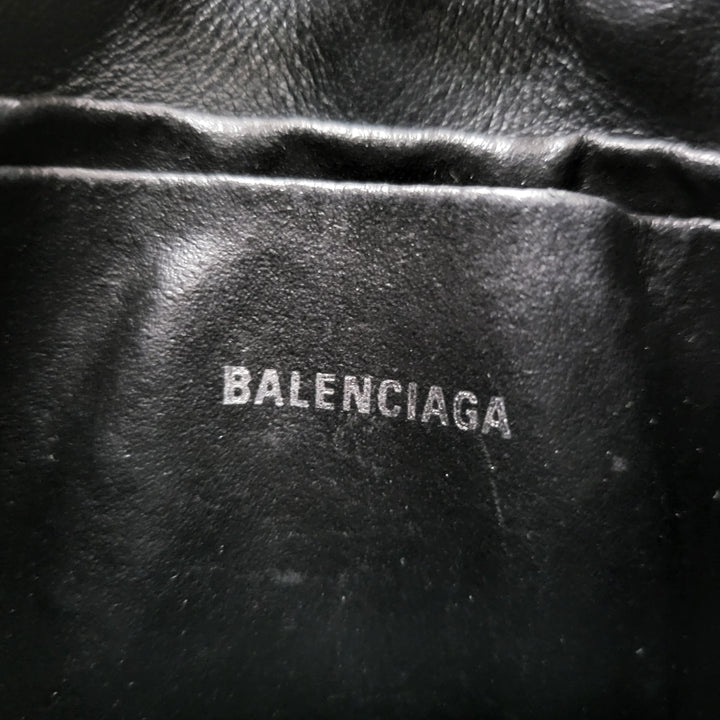 BALENCIAGA EVERYDAY BUCKET BAG XS