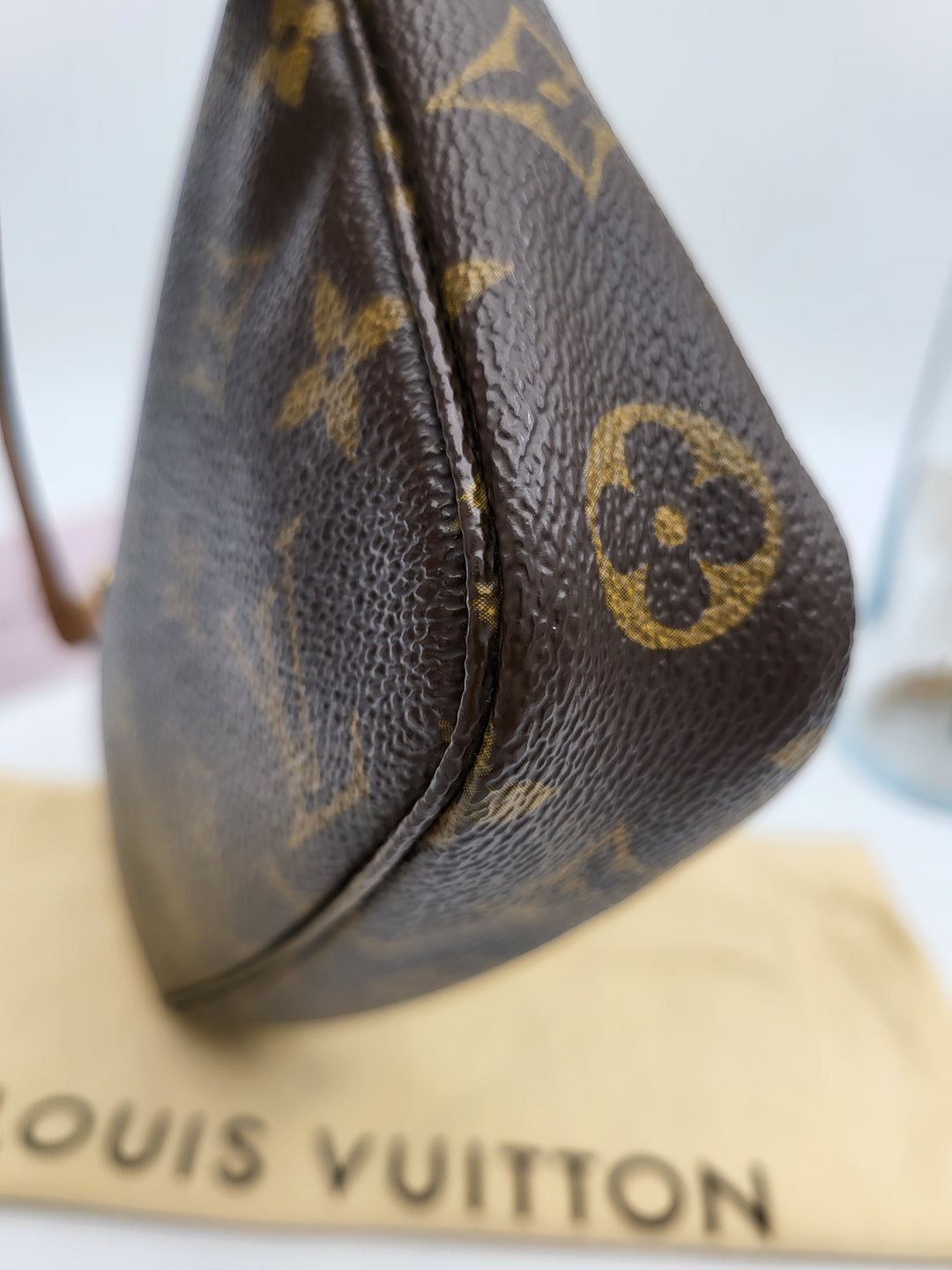 LOUIS VUITTON POCHETTE ACCESSORIES MONOGRAM