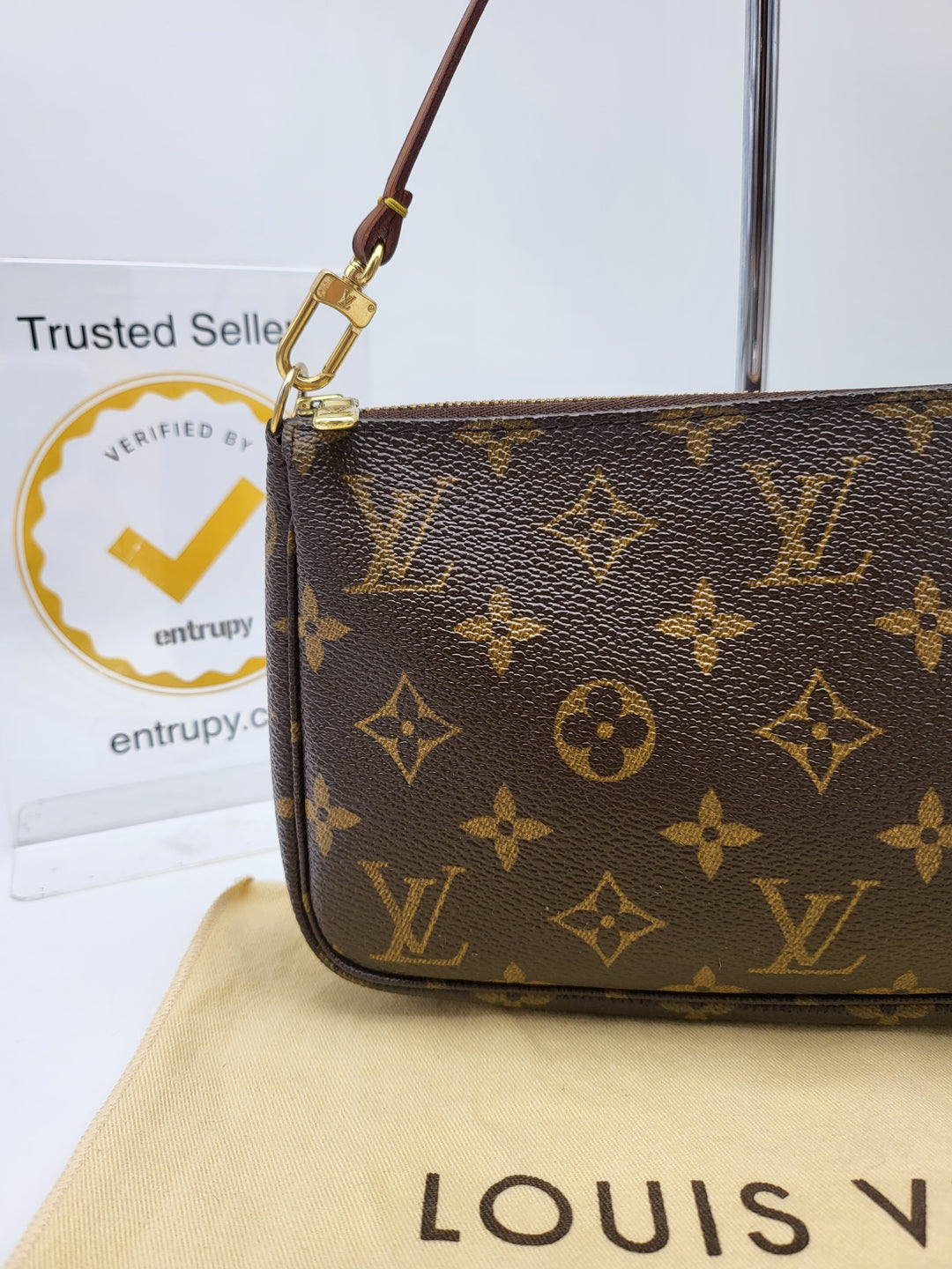 LOUIS VUITTON POCHETTE ACCESSORIES MONOGRAM
