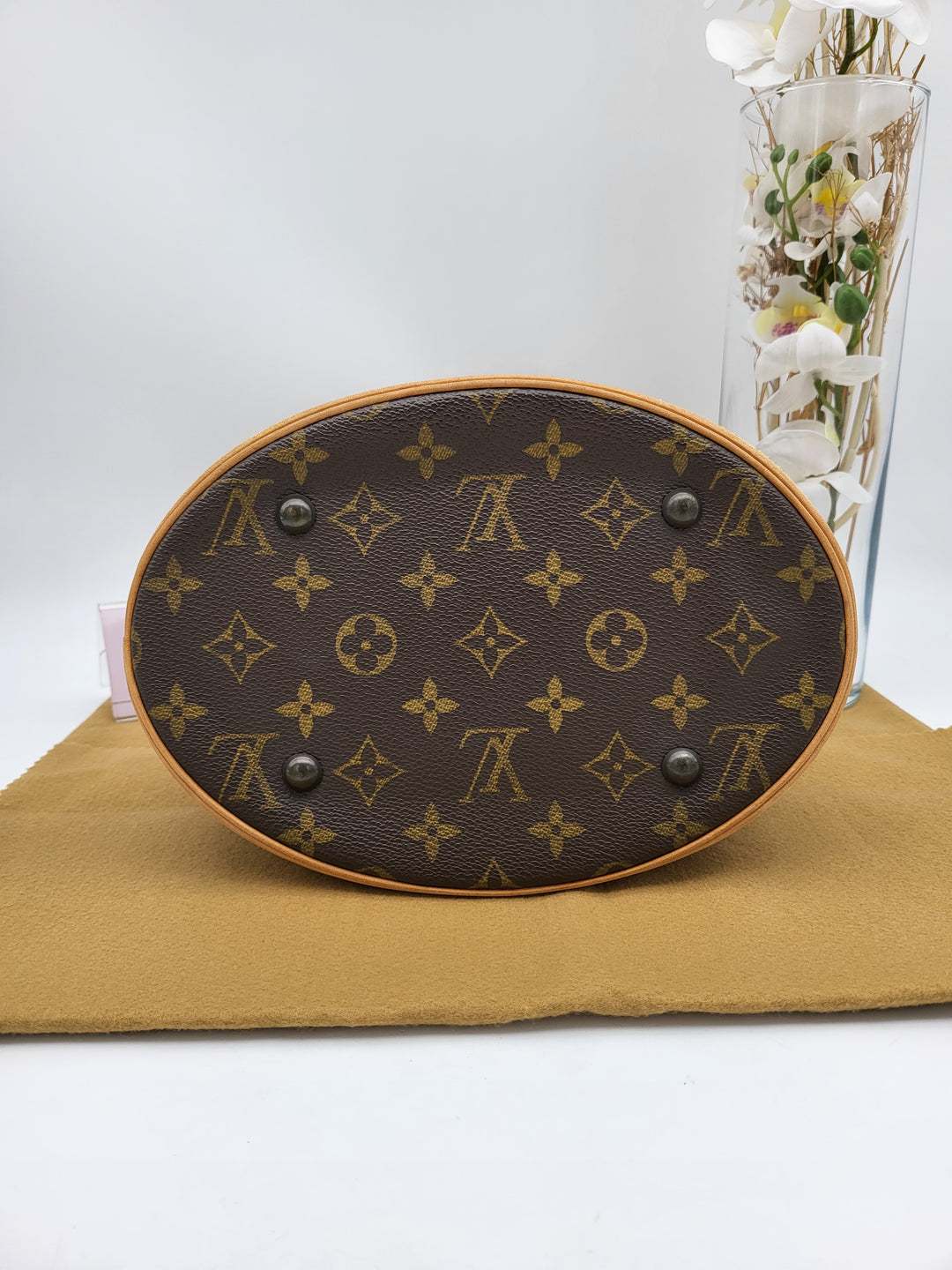 LOUIS VUITTON BUCKET PM MONOGRAM