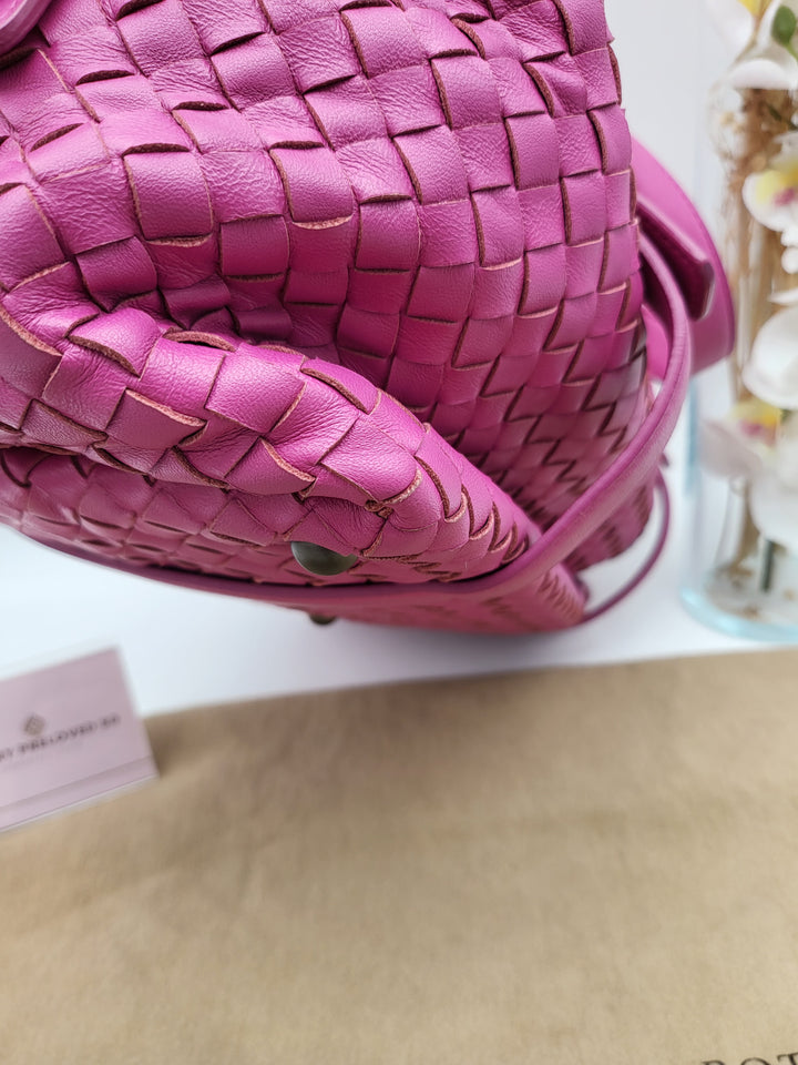 BOTTEGA VENETA INTERECCAITO SHOULDER BAG