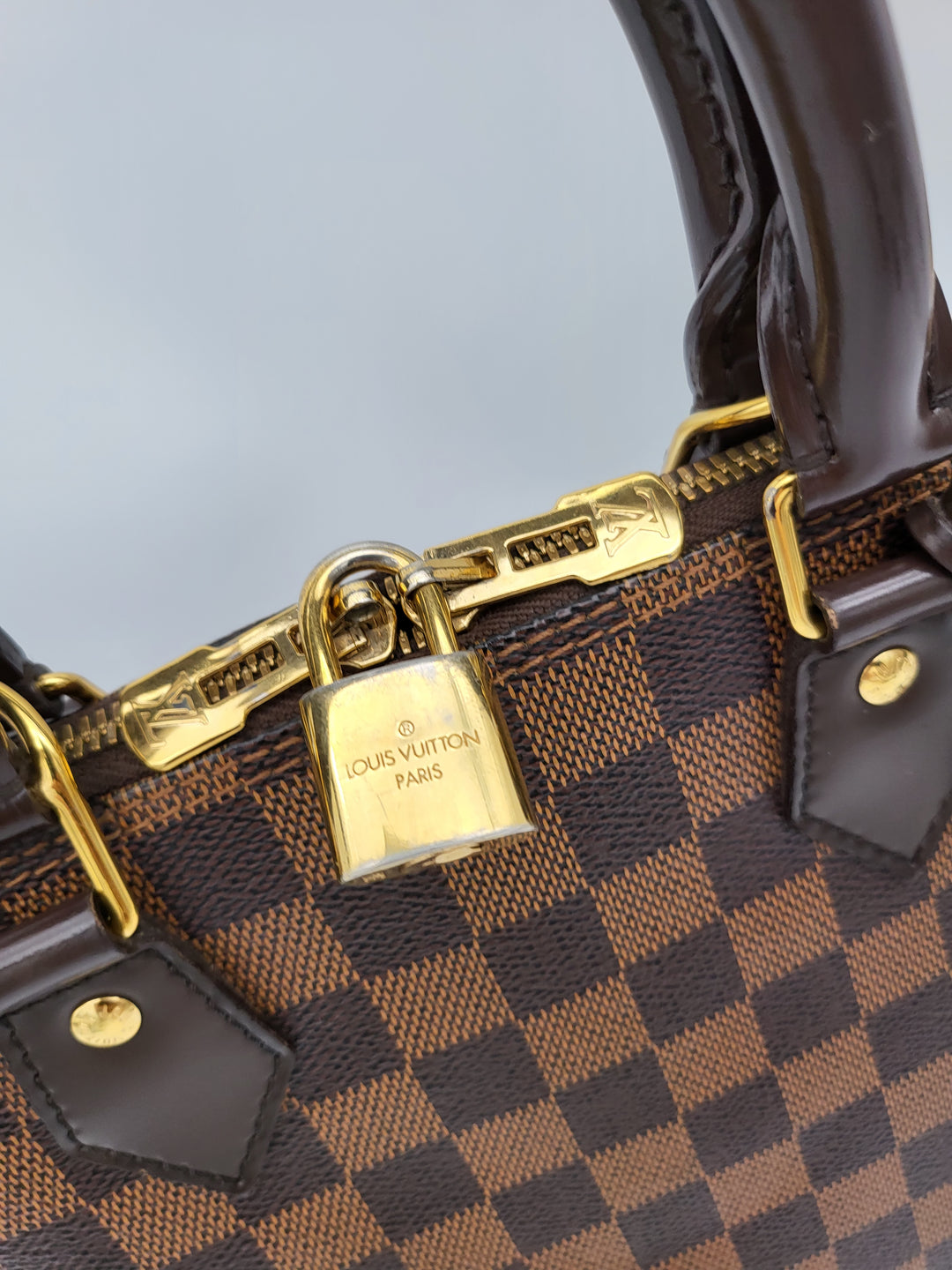 LOUIS VUITTON ALMA PM DAMIER EBENE