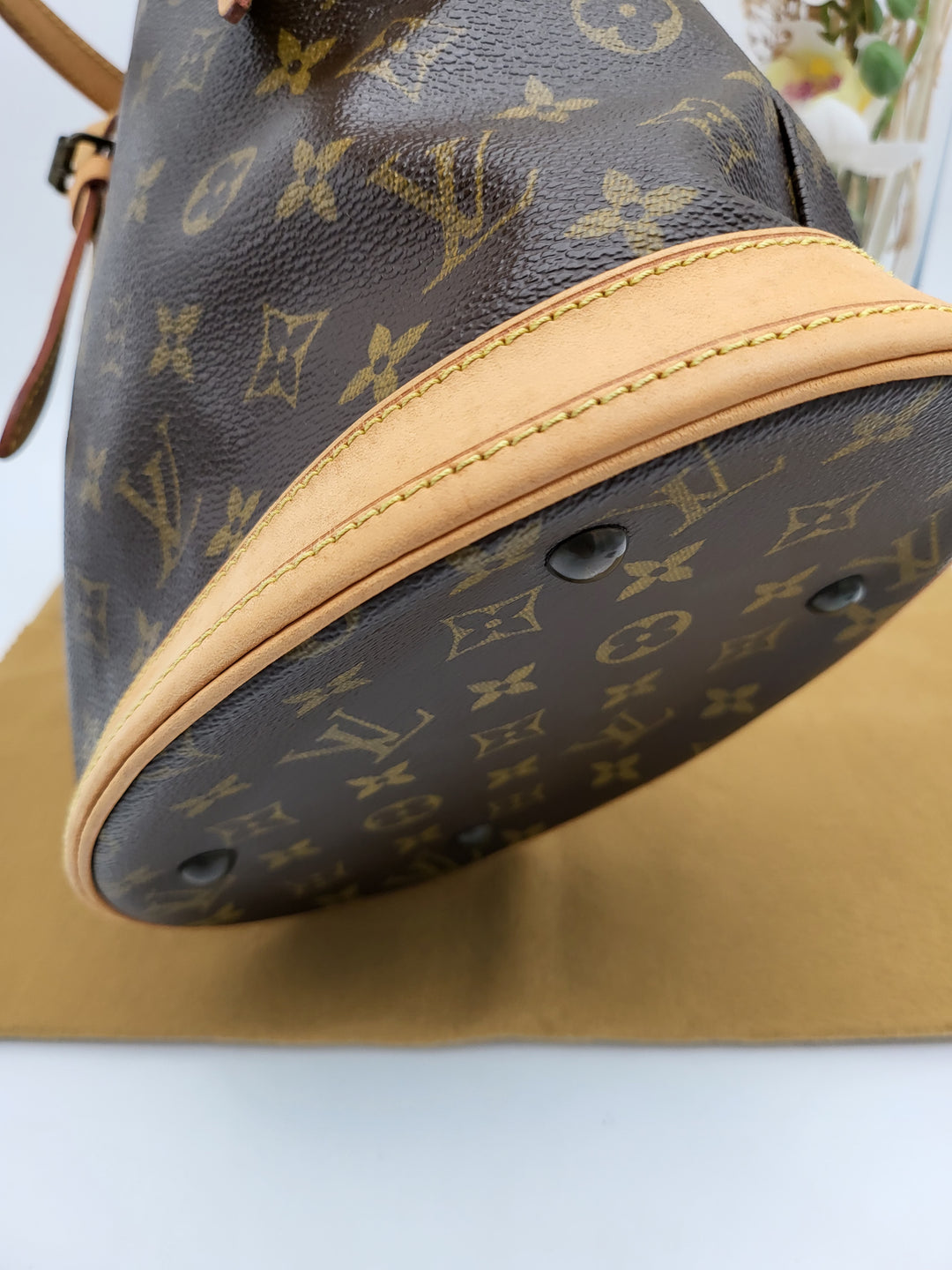 LOUIS VUITTON BUCKET PM MONOGRAM