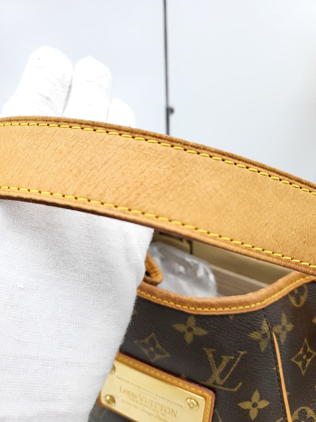 LOUIS VUITTON GALLIERA PM