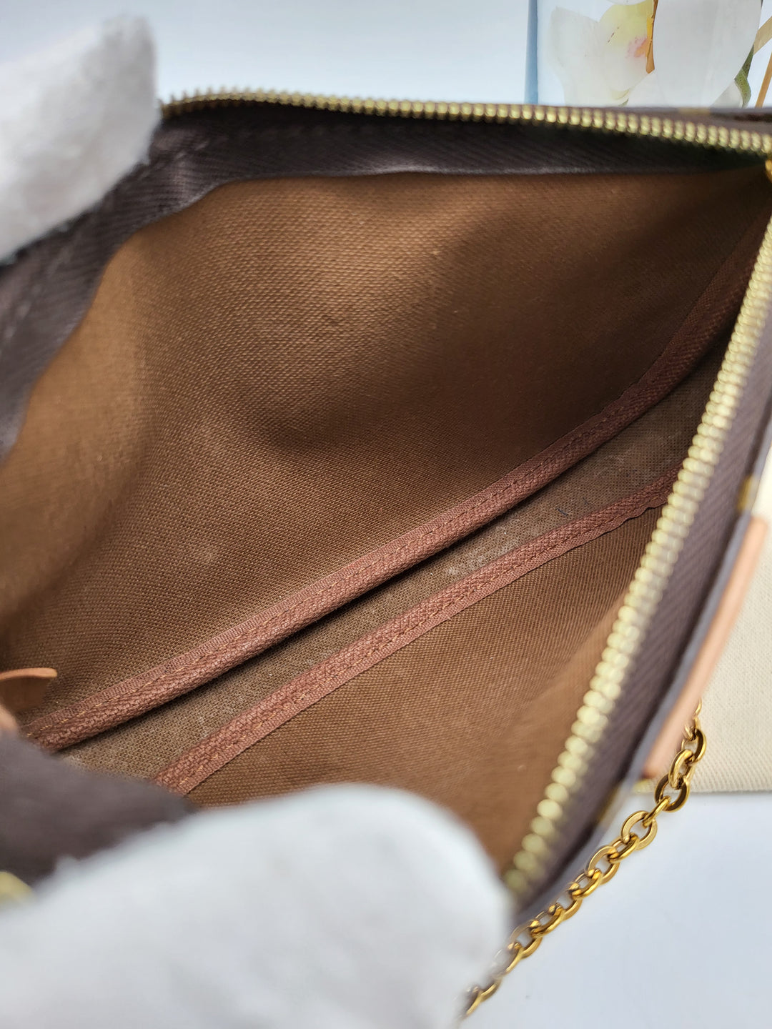 LOUIS VUITTON MULTI POCHETTE