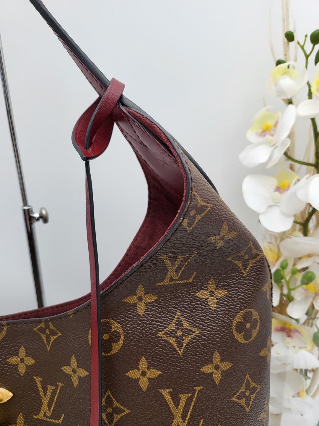LOUIS VUITTON FLOWER HOBO