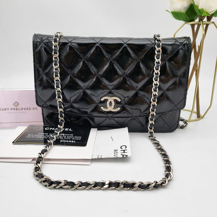 CHANEL PATENT LEATHER WALLET ON CHAIN