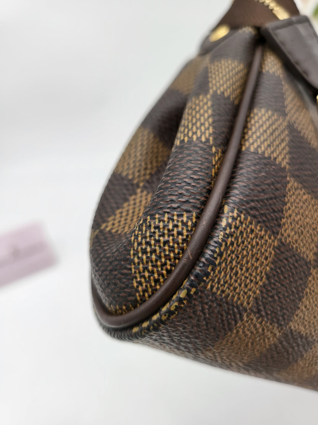 LOUIS VUITTON DAMIER EBENE