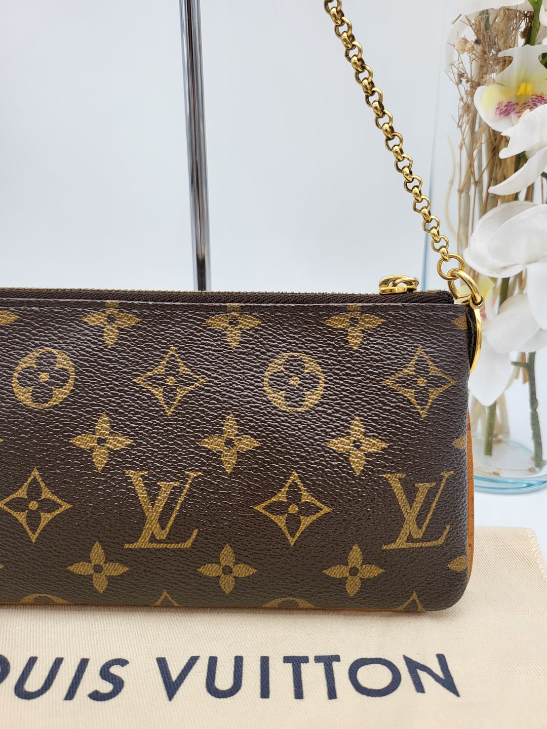 LOUIS VUITTON MILLA MM POCHETTE MONOGRAM