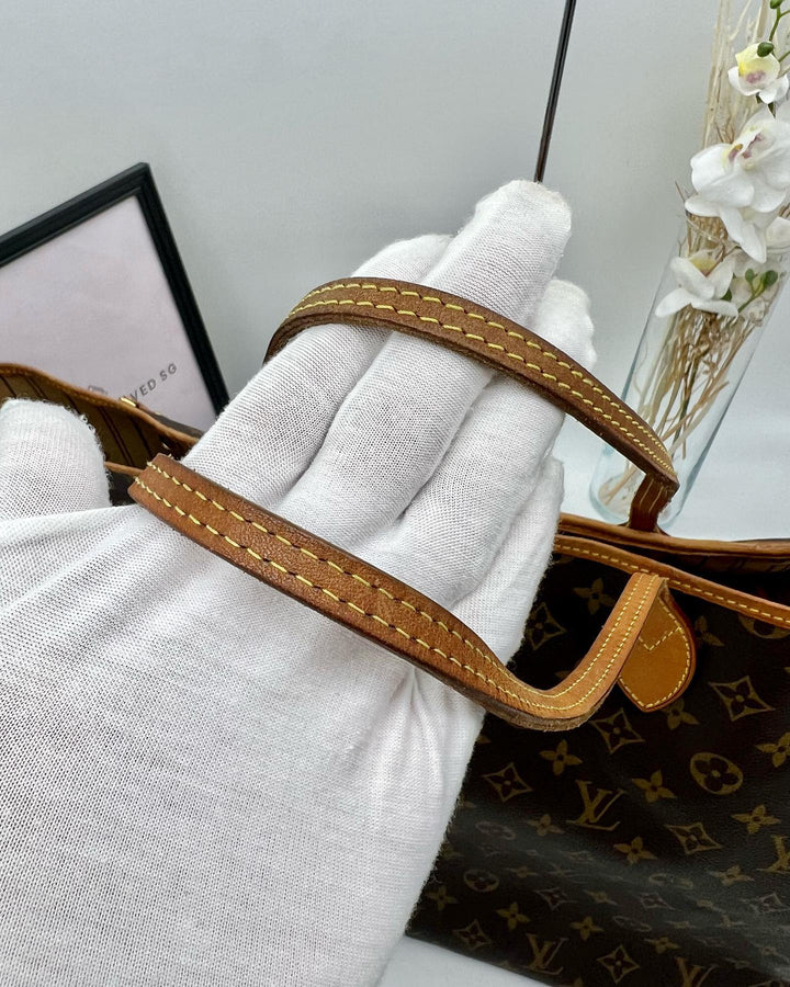 LOUIS VUITTON GM MONOGRAM