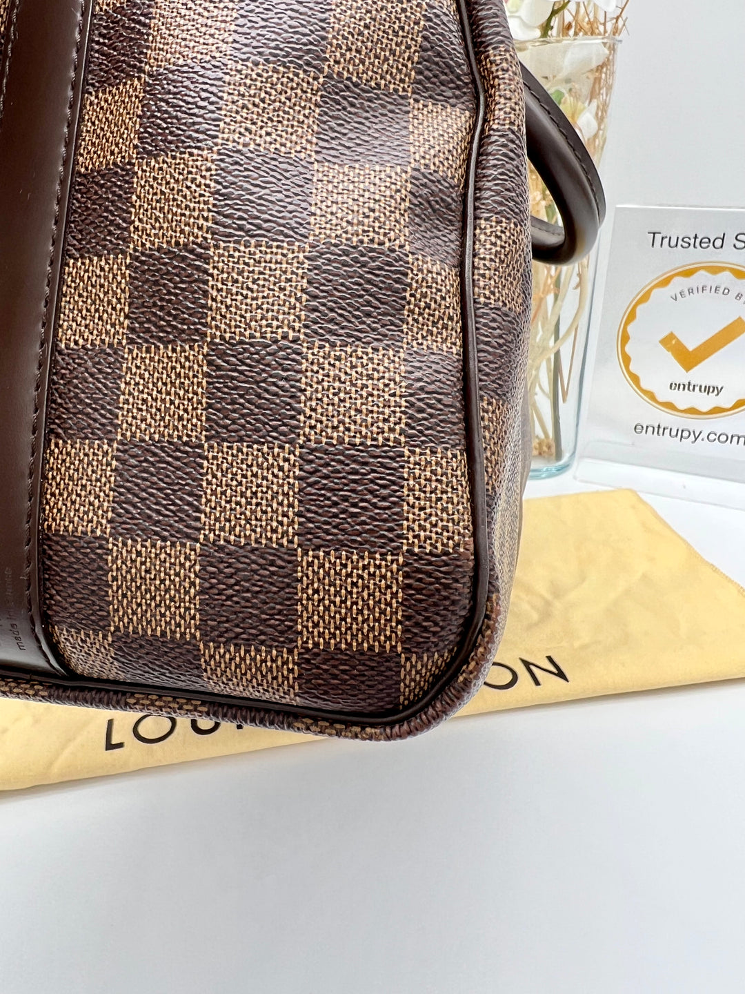 LOUIS VUITTON BANDOULIERE 30 DAMIER EBENE