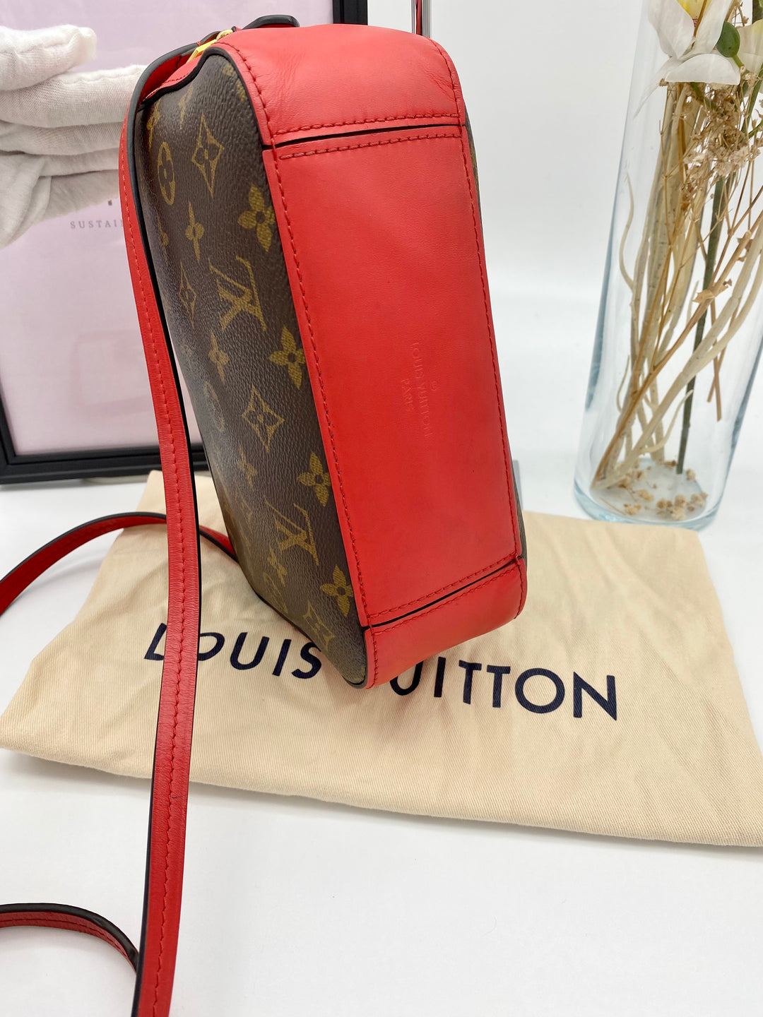 LOUIS VUITTON SAINTONGE