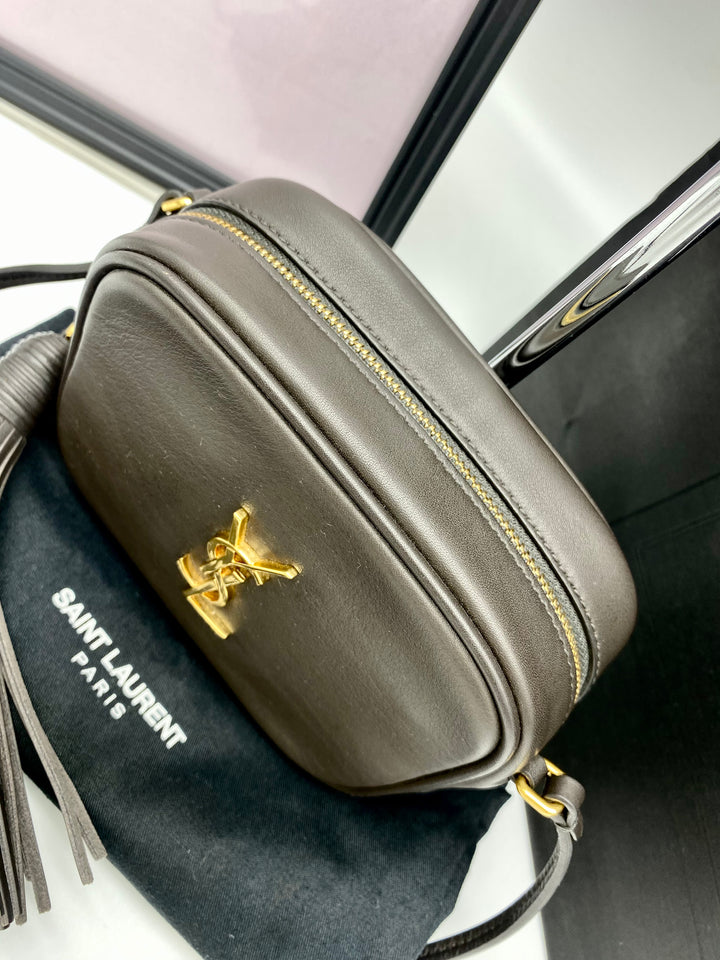 YVES SAINT LAURENT BLOGGER BAG