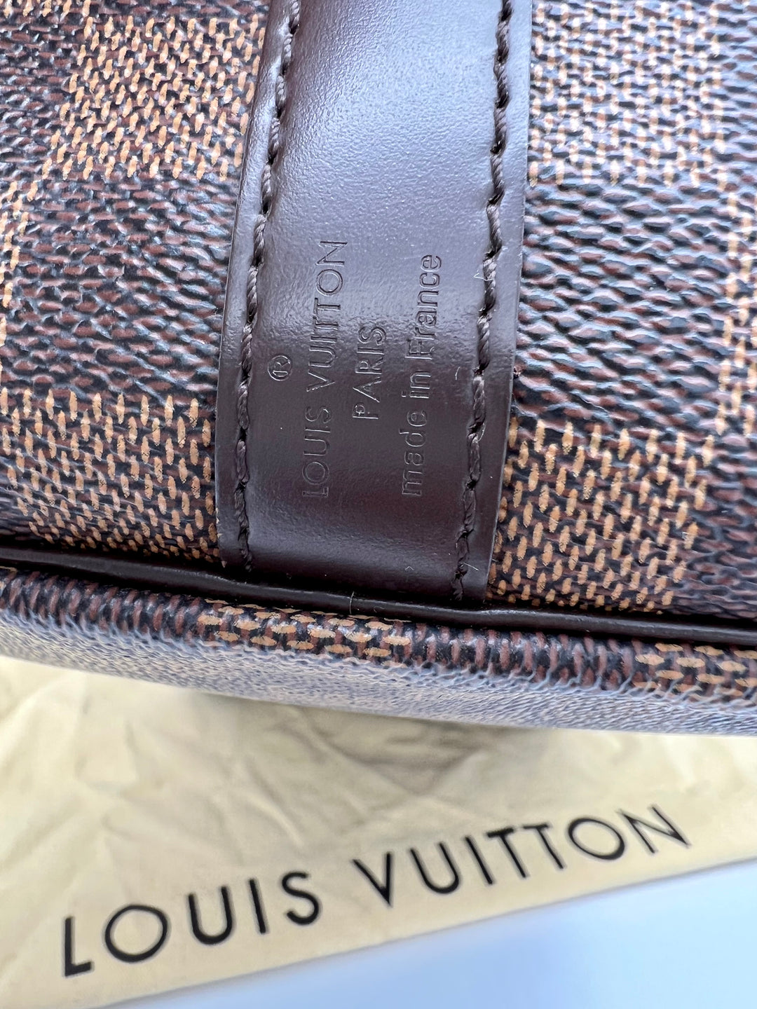 LOUIS VUITTON BANDOULIERE 30 DAMIER EBENE