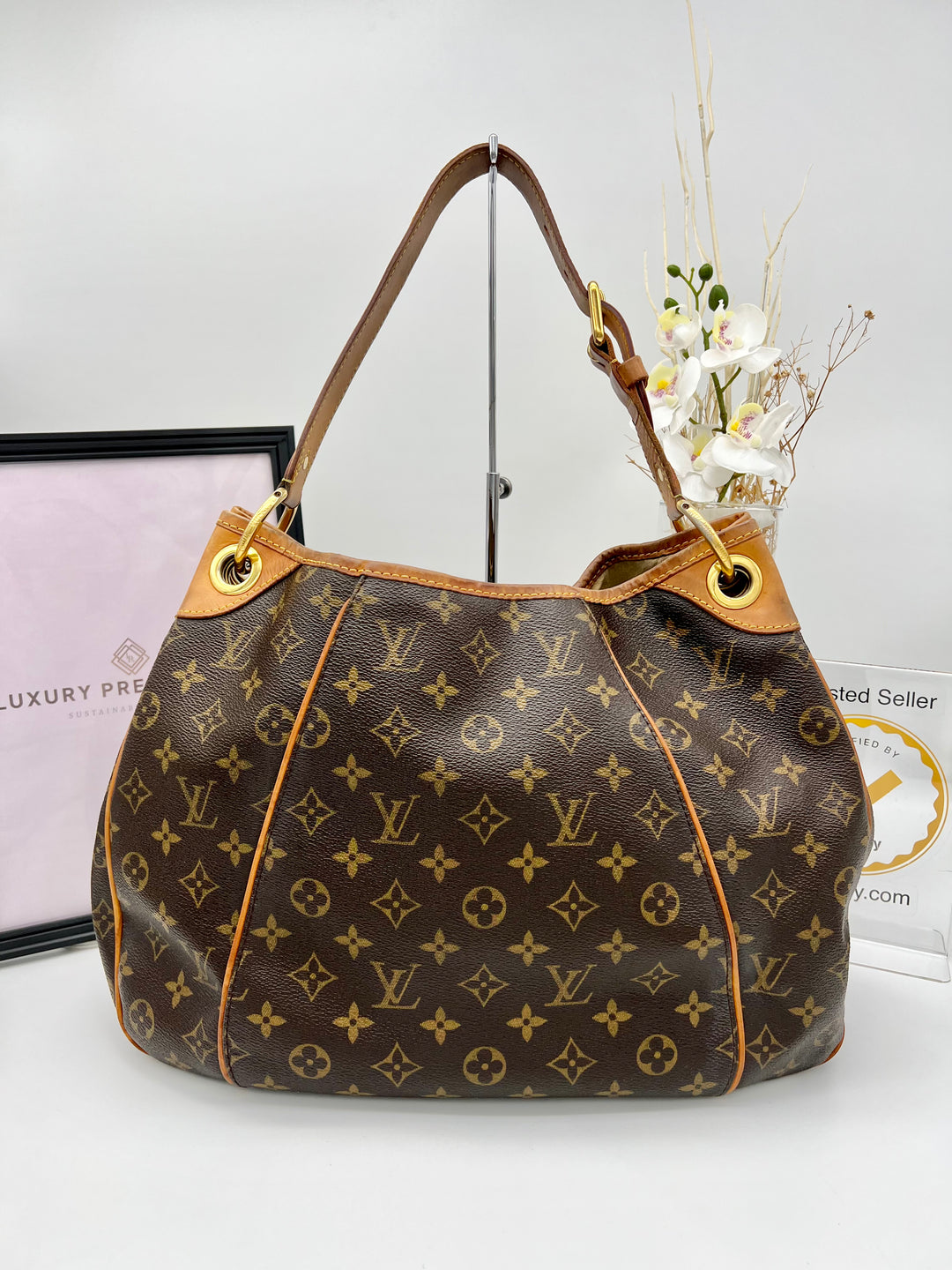 LOUIS VUITTON GALLIERA MM