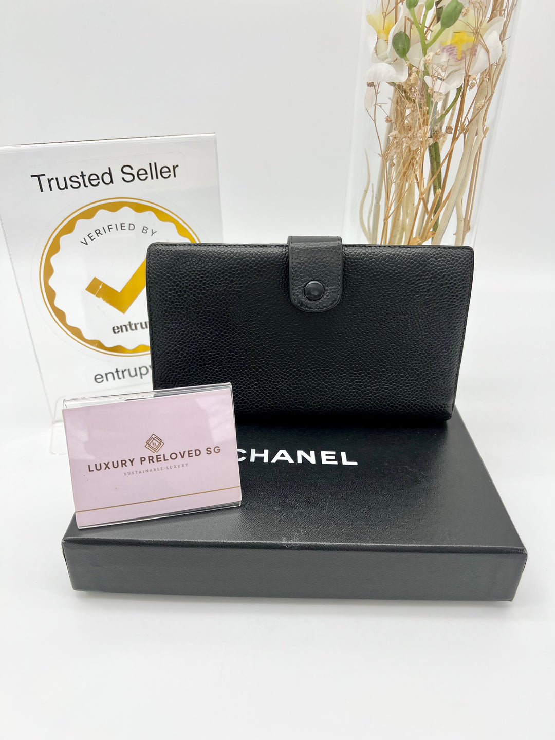 CHANEL VINTAGE WALLET