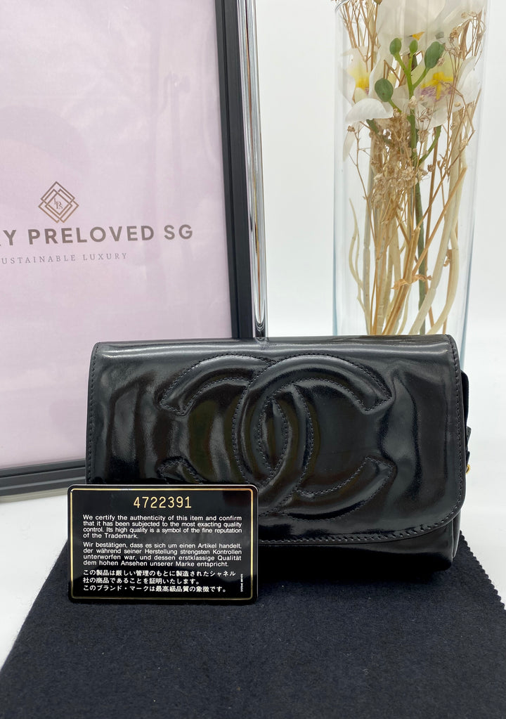 CHANEL VINTAGE TIMELESS PATENT CLUTCH/POUCH