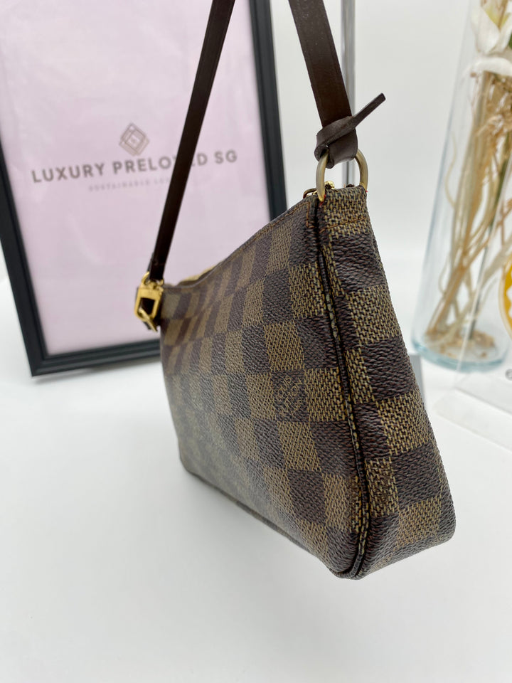 LOUIS VUITTON POCHETTE ACCESSORIES DAMIER