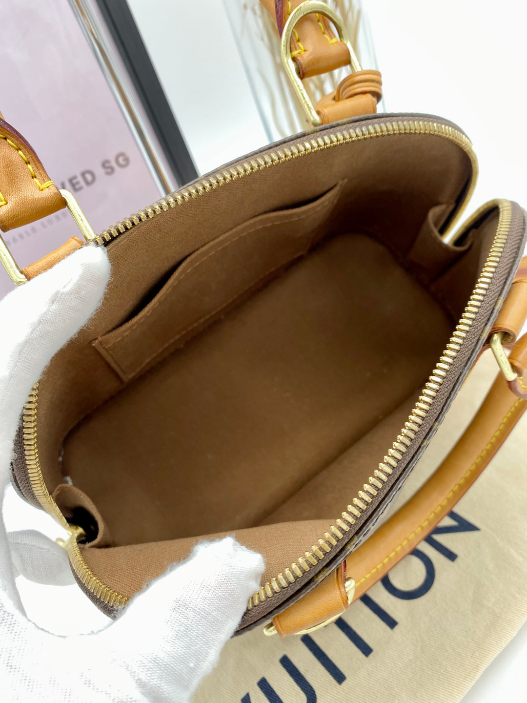 LOUIS VUITTON ALMA BB MONOGRAM