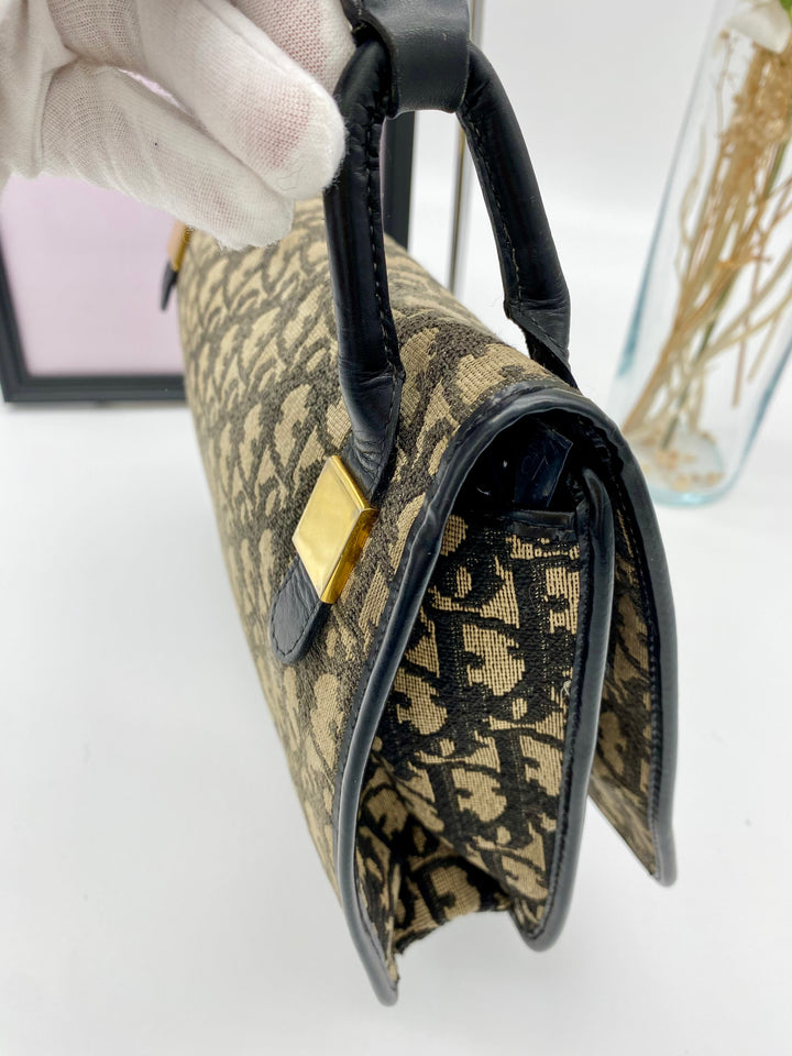 CHRISTIAN DIOR VINTAGE SHOULDER BAG