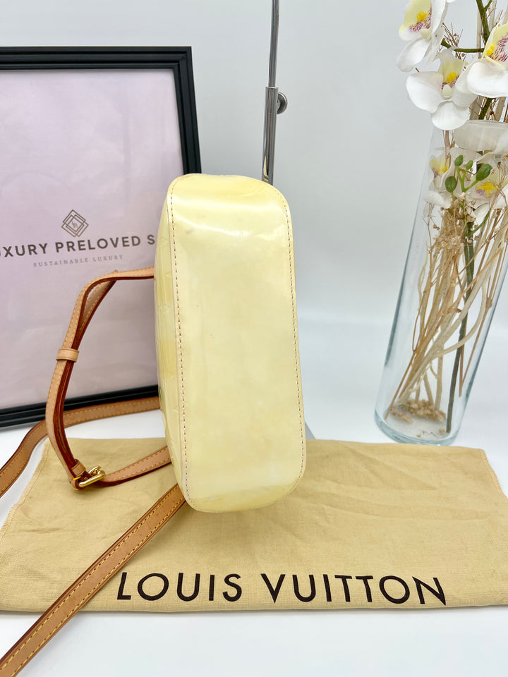 LOUIS VUITTON MINNA ST VERNIS CROSSBODY