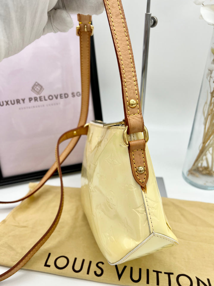 LOUIS VUITTON MINNA ST VERNIS CROSSBODY