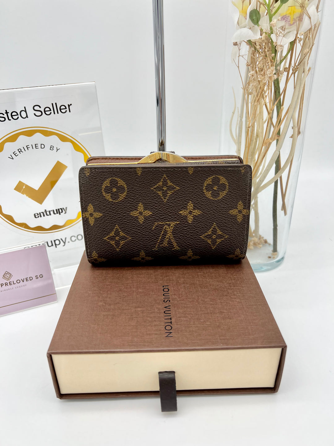 LOUIS VUITTON KISSLOCK WALLET MONOGRAM