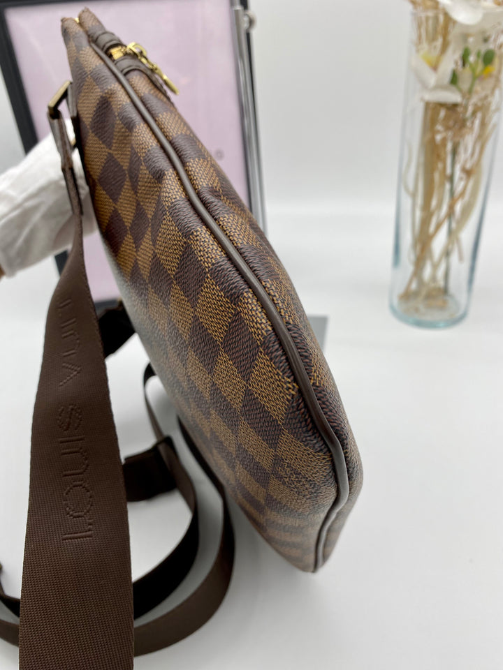 LOUIS VUITTON BOSPHORE SHOULDER BAG