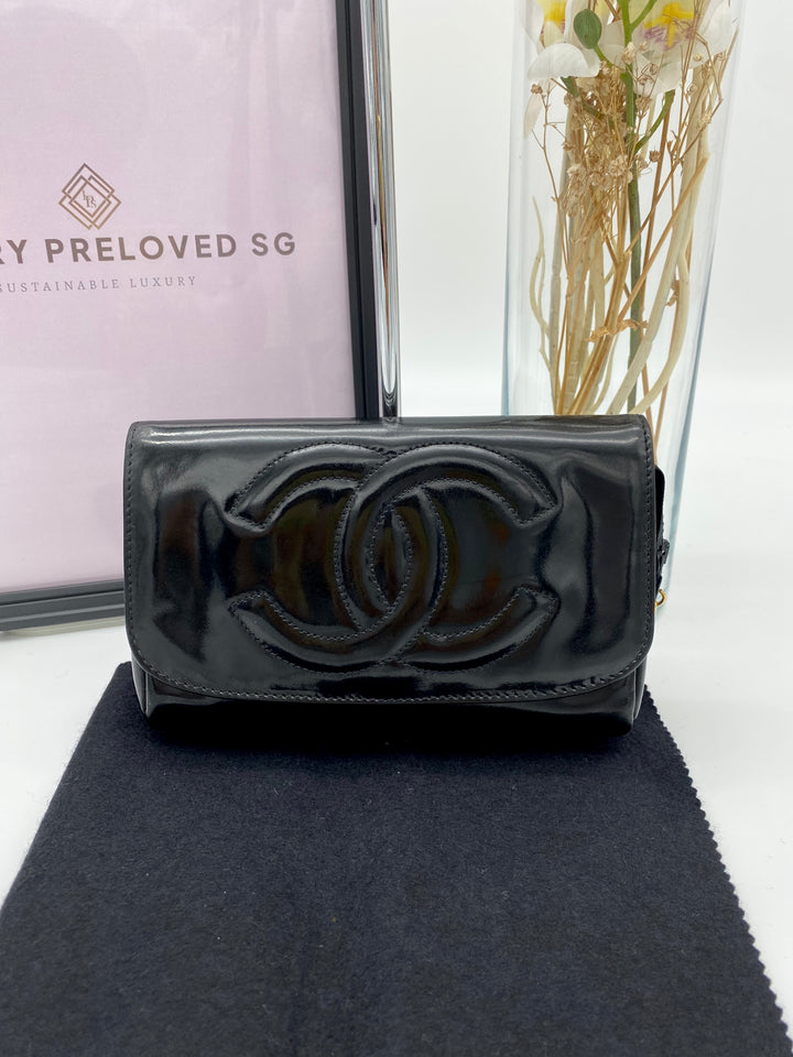 CHANEL VINTAGE TIMELESS PATENT CLUTCH/POUCH