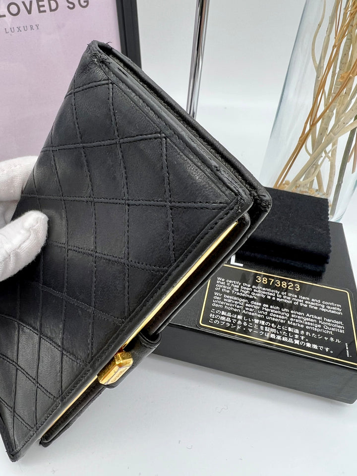 CHANEL VINTAGE WALLET