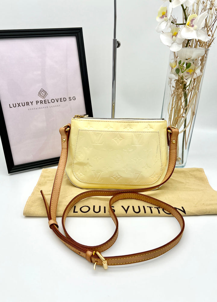 LOUIS VUITTON MINNA ST VERNIS CROSSBODY