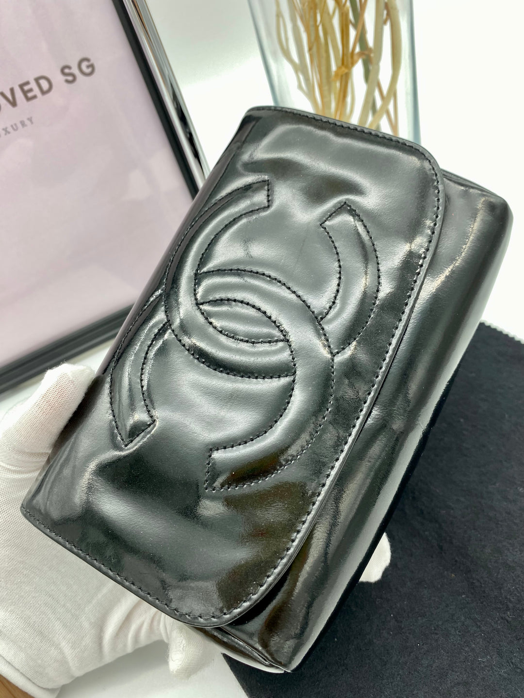 CHANEL VINTAGE TIMELESS PATENT CLUTCH/POUCH