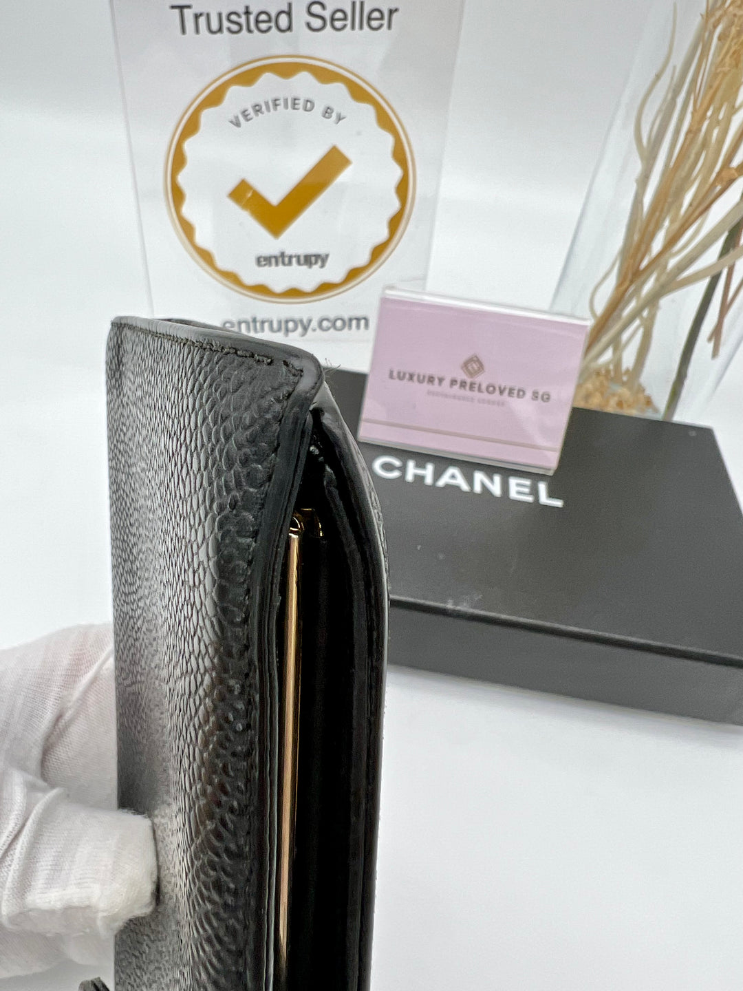 CHANEL VINTAGE WALLET