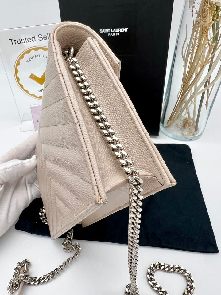 YVES SAINT LAURENT MONOGRAM ENVELOPE IN CHAIN