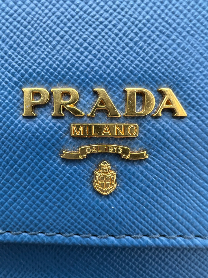 PRADA SAFFIANO WALLET ON CHAIN