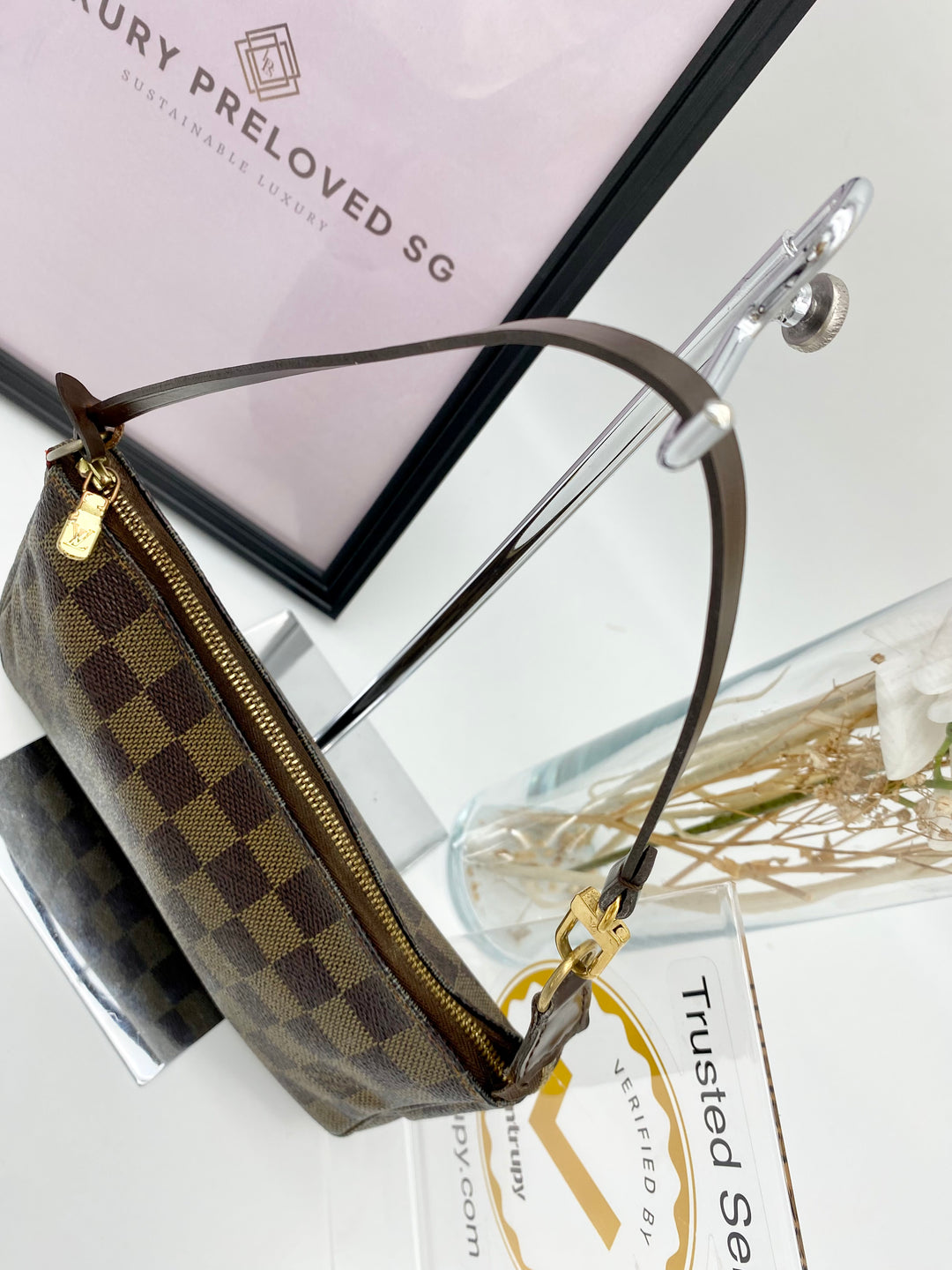 LOUIS VUITTON POCHETTE ACCESSORIES DAMIER