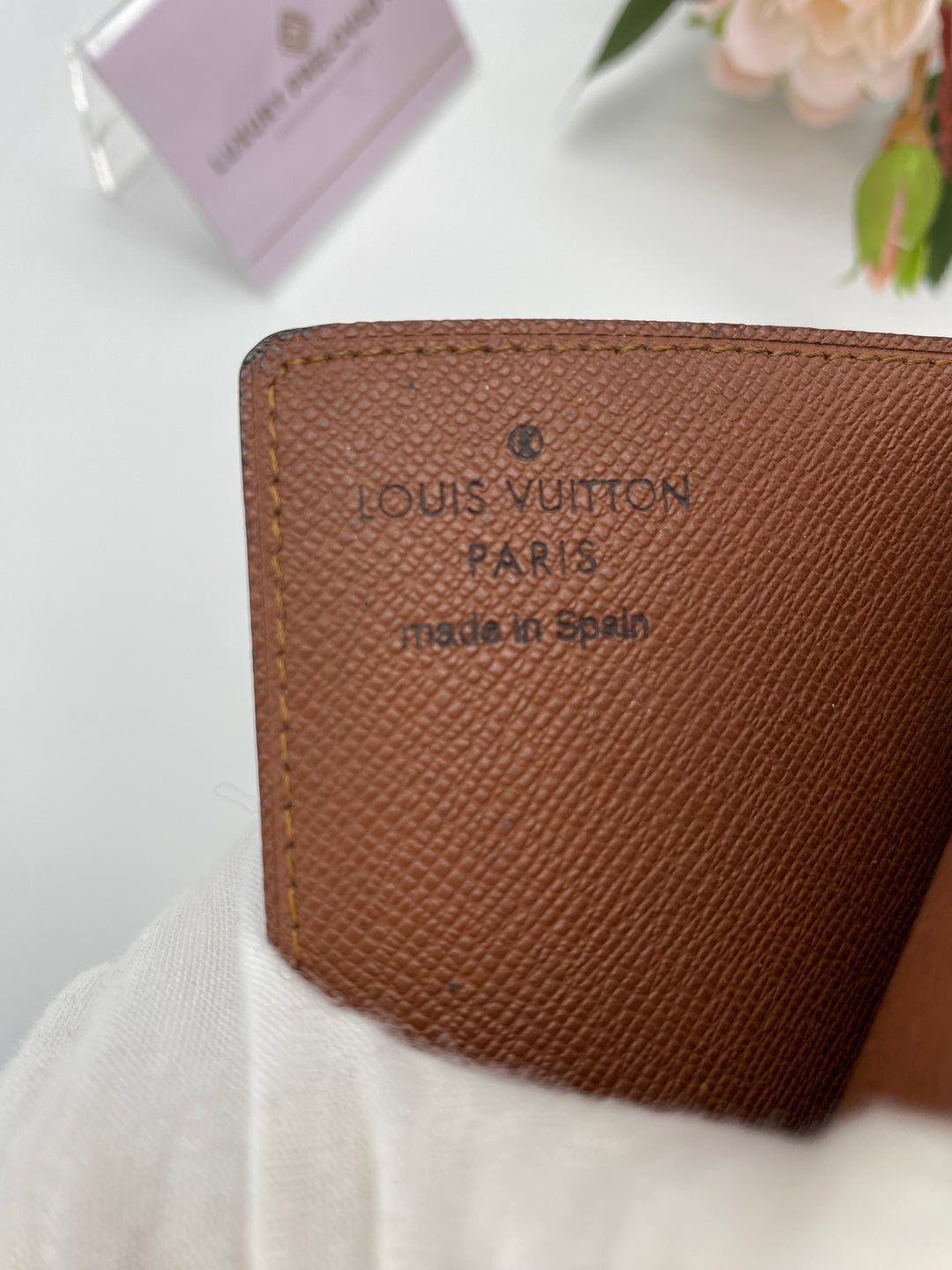 LOUIS VUITTON MONOGRAM CARD HOLDER