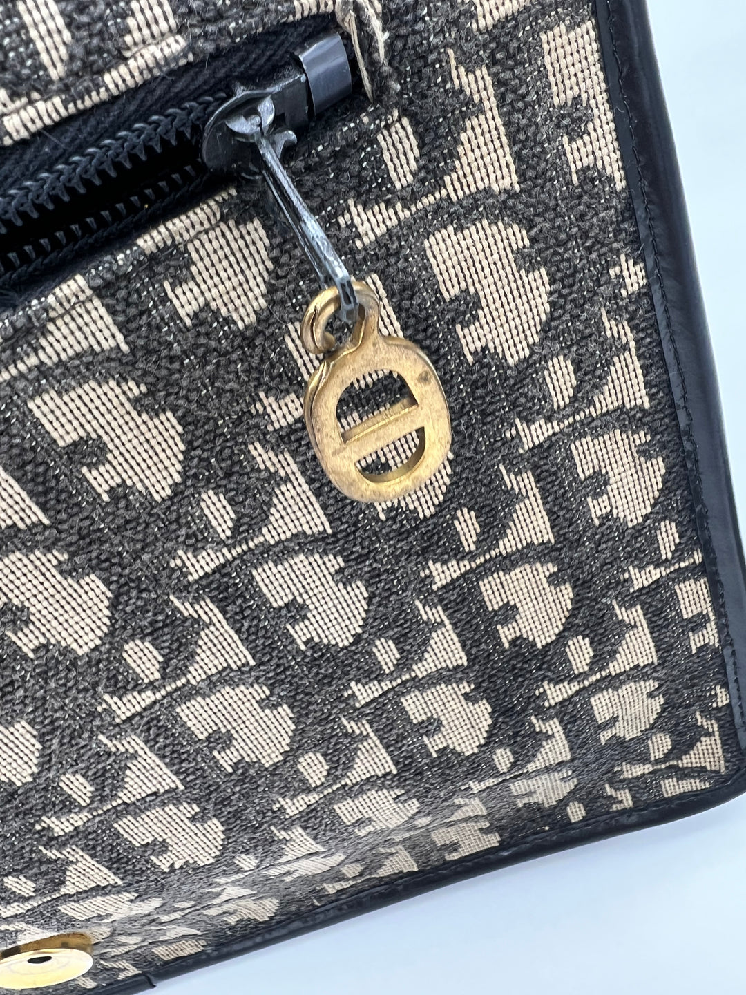 CHRISTIAN DIOR VINTAGE SHOULDER BAG